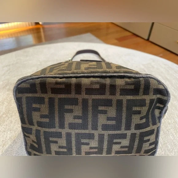 Fendi - Vintage- Zucca Mia Shoulder Bag